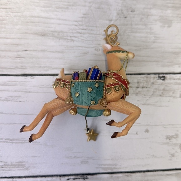 HALLMARK REINDEER YULETIDE TREASURES CHRISTMAS ORNAMENT 2007 - Picture 3 of 5